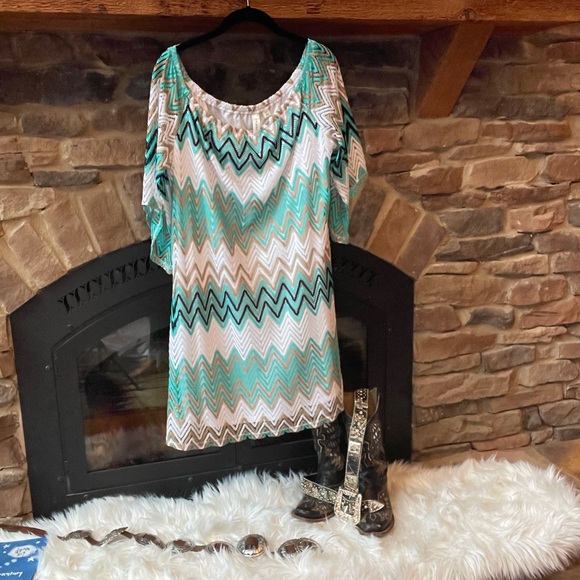 Tacera XL Dress - Picture 3 of 3